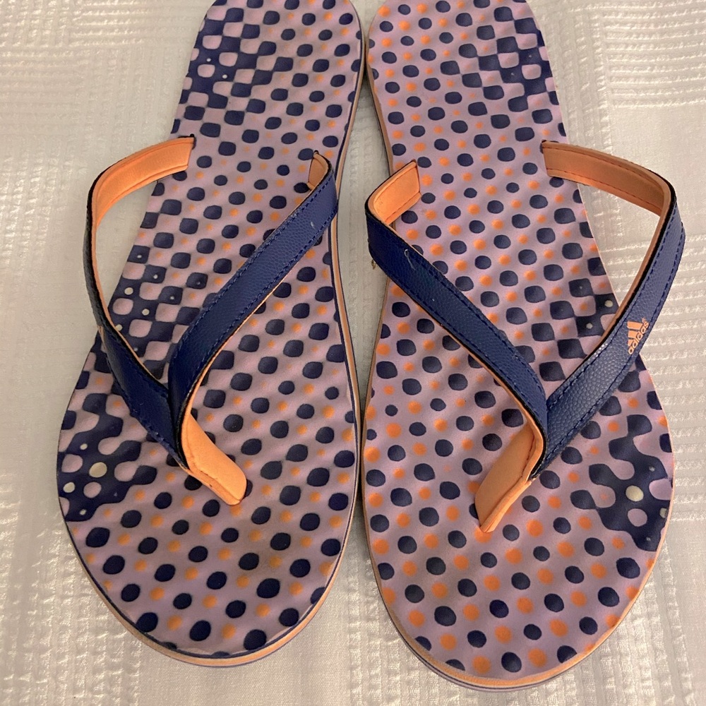 Women’s Adidas flip flops